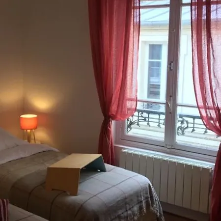 Duplex Sur Cour Interieure Apartamento Paris